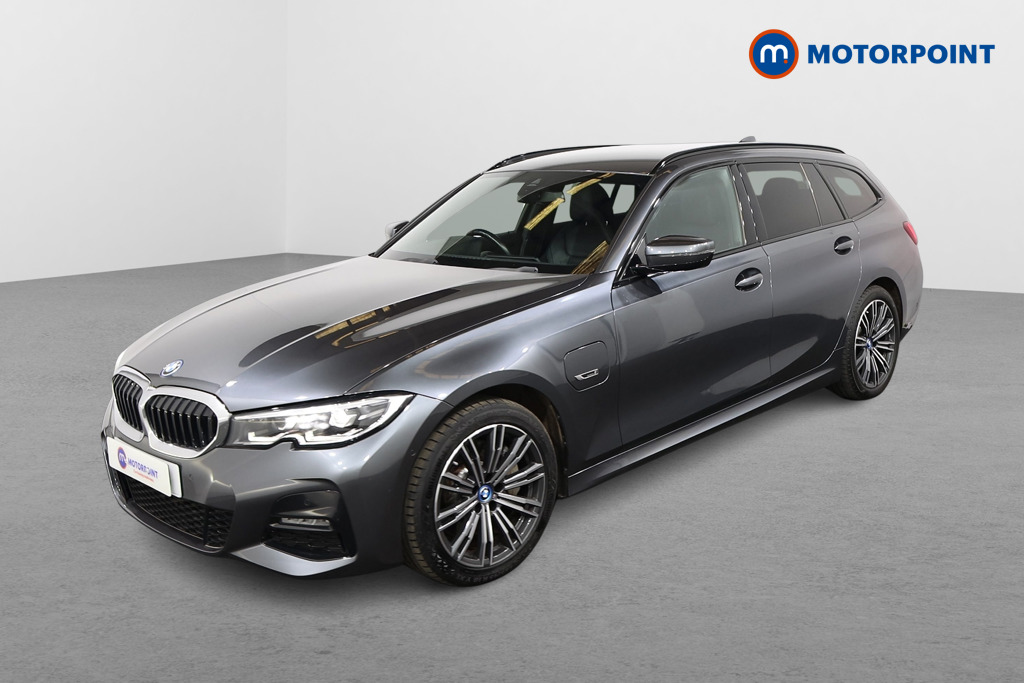 BMW 3 Series M Sport Automatic Petrol Plug-In Hybrid Estate - Stock Number (1612041) - Passenger side front corner