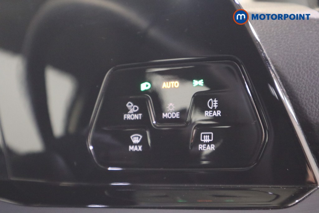 Volkswagen Golf Style Automatic Petrol Hatchback - Stock Number (1612108) - 10th supplementary image