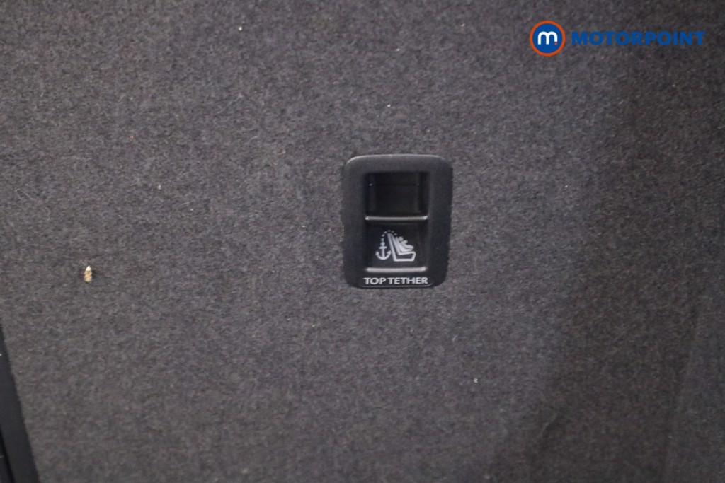 Volkswagen Golf Style Automatic Petrol Hatchback - Stock Number (1612108) - 18th supplementary image