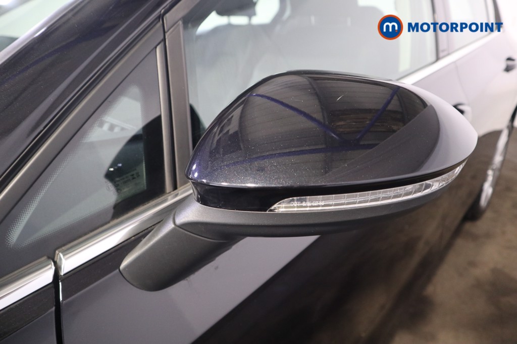 Volkswagen Golf Style Automatic Petrol Hatchback - Stock Number (1612108) - 31st supplementary image