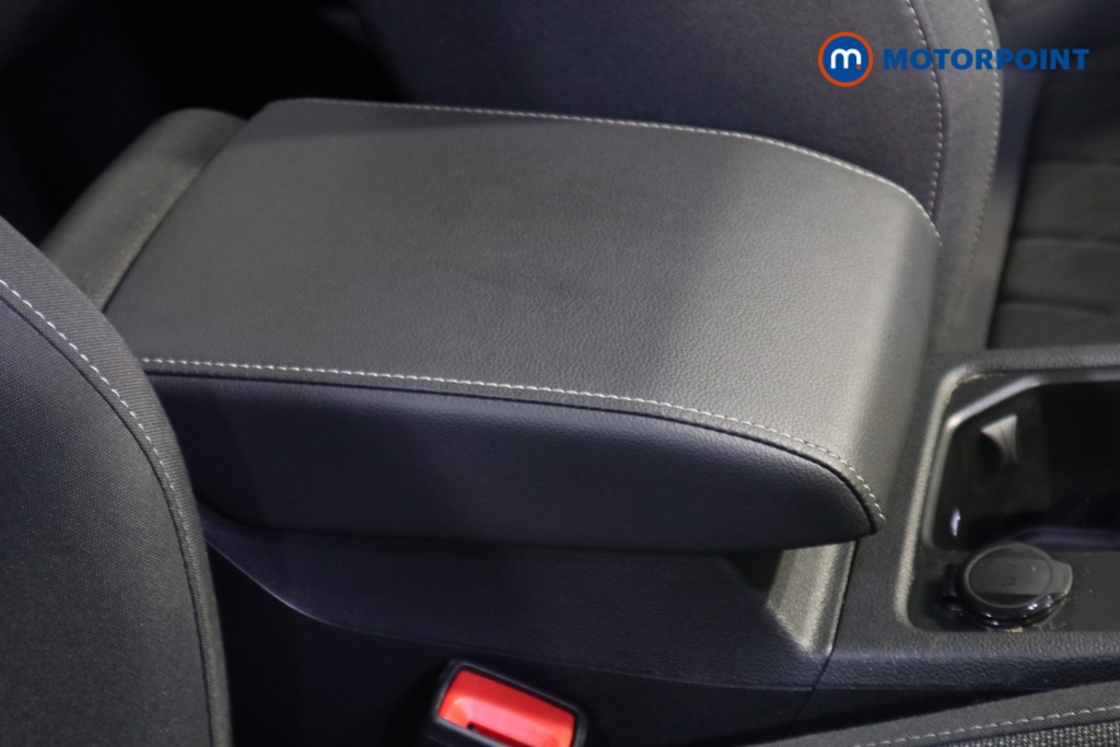 Volkswagen Golf Style Automatic Petrol Hatchback - Stock Number (1612108) - 38th supplementary image