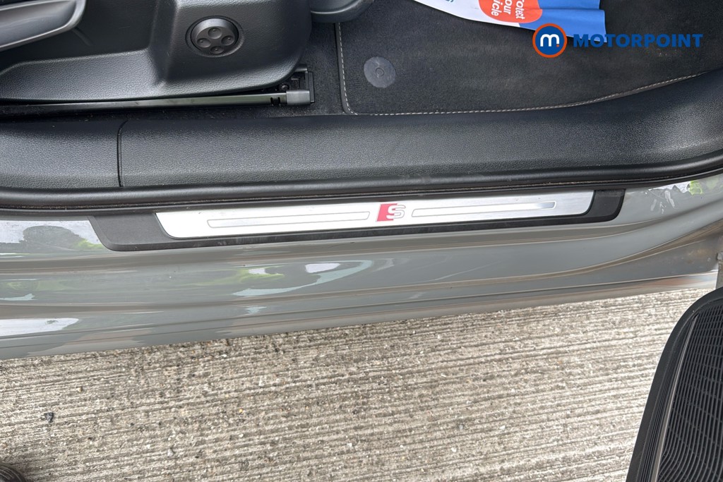 Audi A4 Black Edition Automatic Petrol Saloon - Stock Number (1613512) - 27th supplementary image