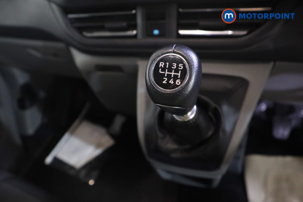 Ford Transit Custom Limited Manual Diesel Panel Van - Stock Number (1613961) - 8th supplementary image