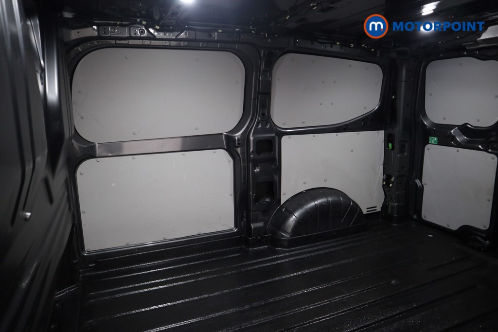 Ford Transit Custom Limited Manual Diesel Panel Van - Stock Number (1613961) - 15th supplementary image