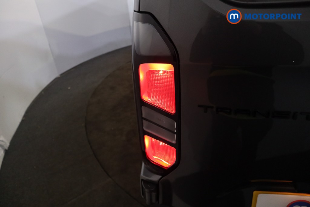 Ford Transit Custom Limited Manual Diesel Panel Van - Stock Number (1613961) - 24th supplementary image