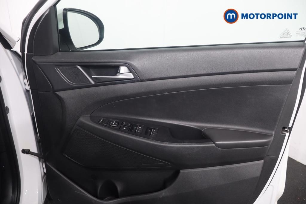 Hyundai Tucson Se Nav Manual Petrol SUV - Stock Number (1615567) - 10th supplementary image