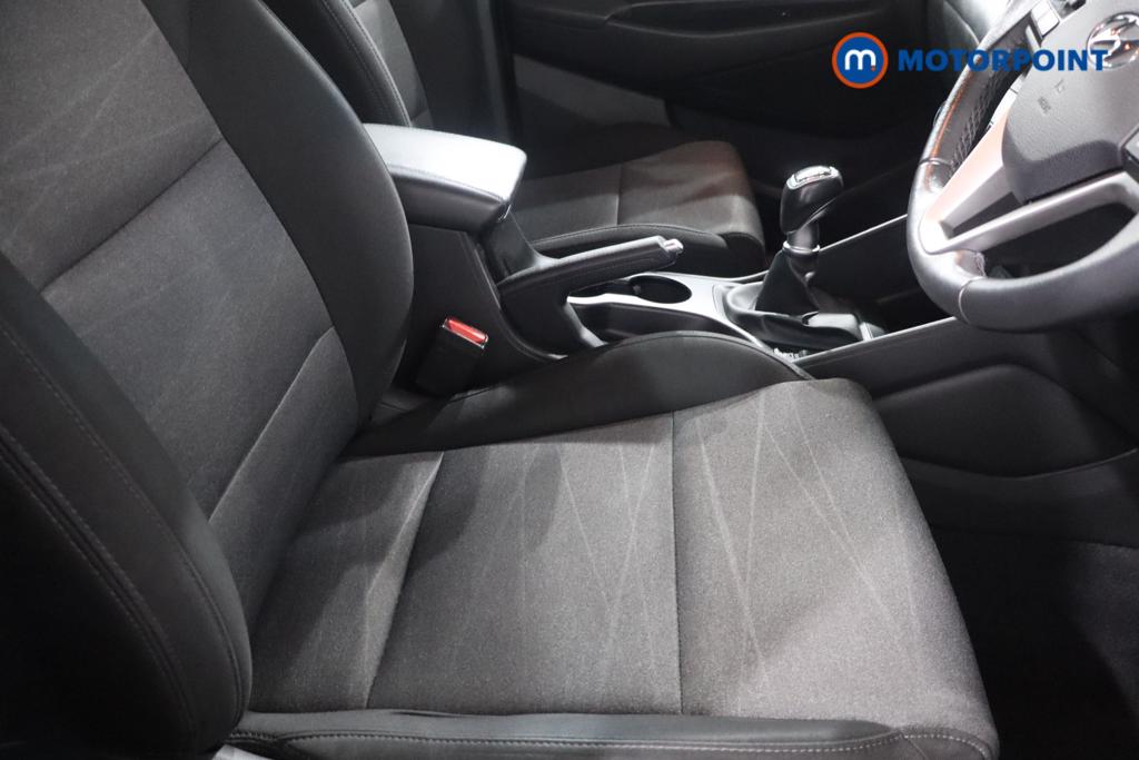 Hyundai Tucson Se Nav Manual Petrol SUV - Stock Number (1615567) - 12th supplementary image