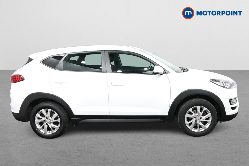 Hyundai Tucson Se Nav Manual Petrol SUV - Stock Number (1615567) - Drivers side