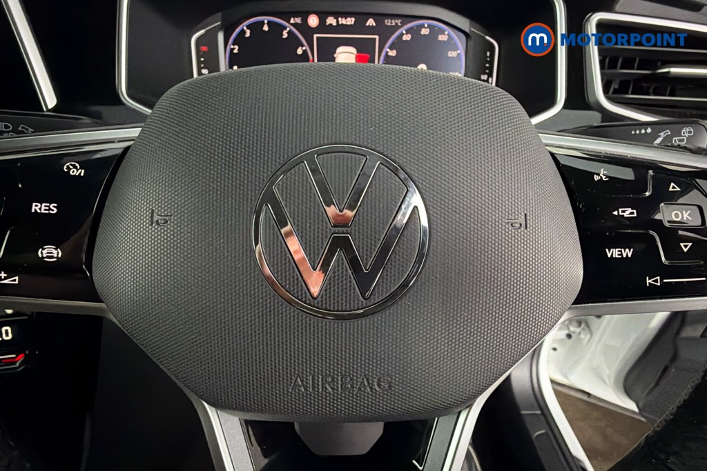 Volkswagen T-Roc R-Line Manual Petrol SUV - Stock Number (1616169) - 5th supplementary image