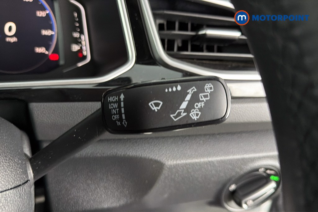 Volkswagen T-Roc R-Line Manual Petrol SUV - Stock Number (1616169) - 7th supplementary image