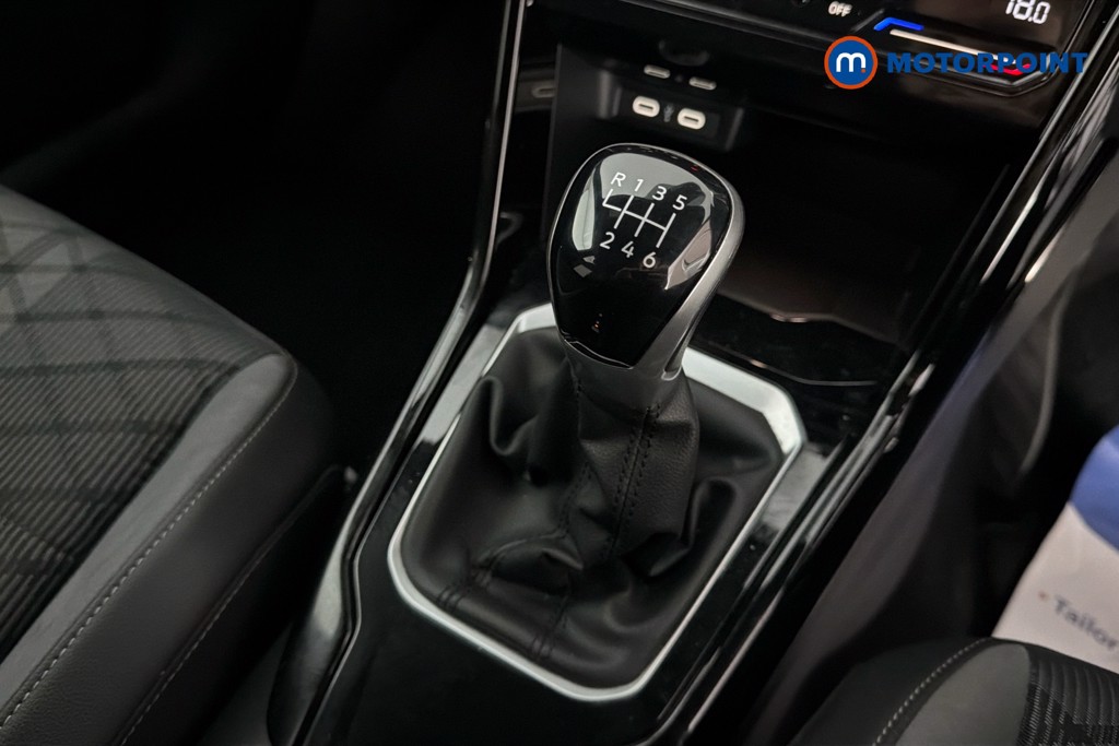 Volkswagen T-Roc R-Line Manual Petrol SUV - Stock Number (1616169) - 15th supplementary image