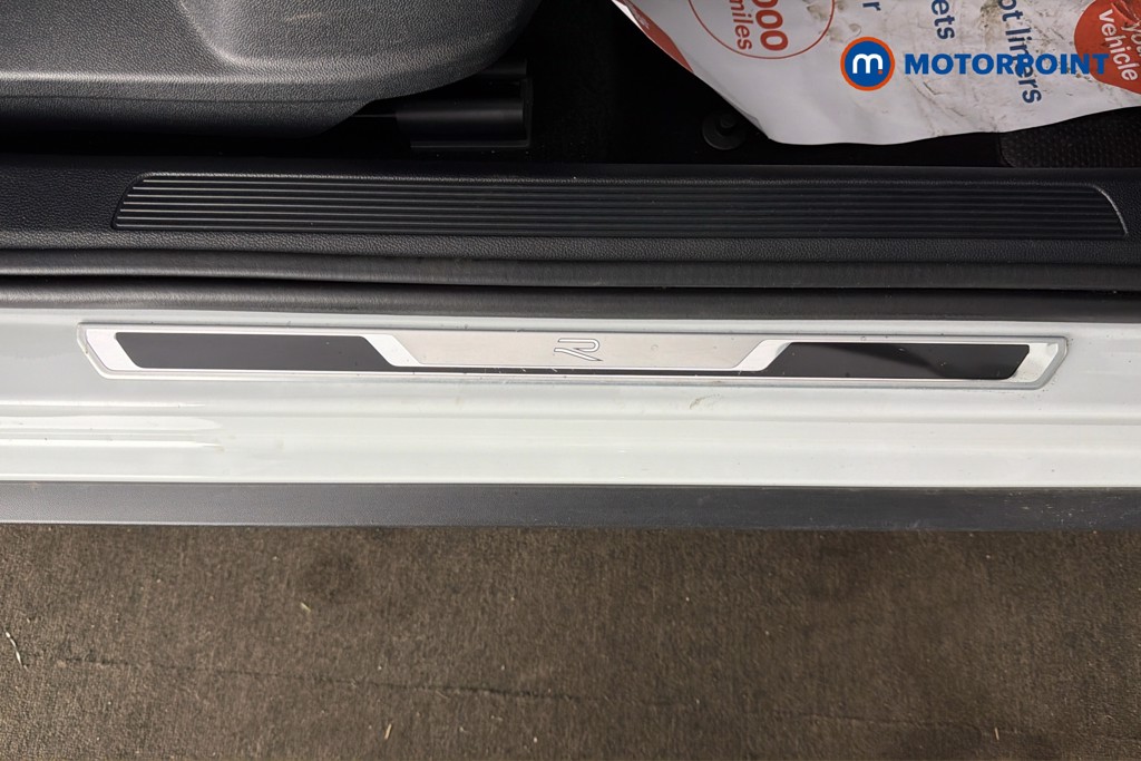 Volkswagen T-Roc R-Line Manual Petrol SUV - Stock Number (1616169) - 27th supplementary image