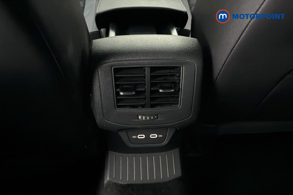 Volkswagen T-Roc R-Line Manual Petrol SUV - Stock Number (1616169) - 30th supplementary image