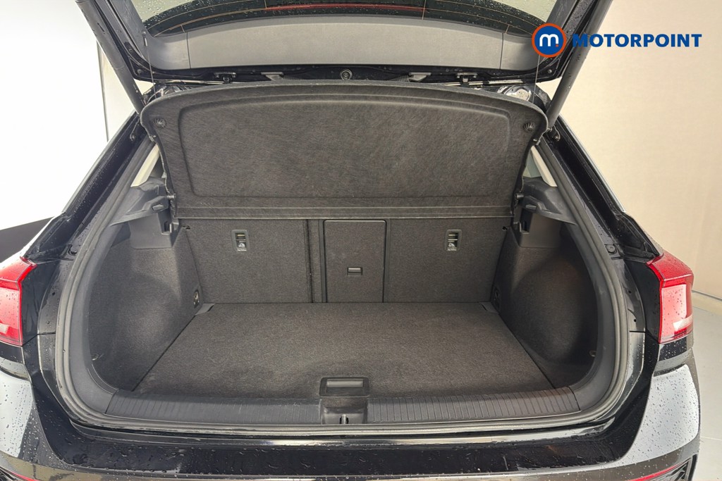 Volkswagen T-Roc Active Manual Petrol SUV - Stock Number (1616277) - 33rd supplementary image