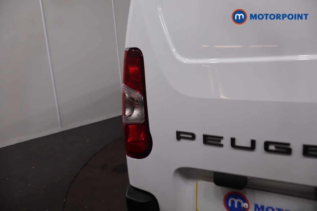 Peugeot Partner Professional Plus Manual Diesel Panel Van - Stock Number (1616395) - 29th supplementary image