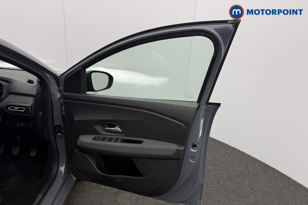 Dacia Sandero Expression Manual Petrol Hatchback - Stock Number (1618893) - 13th supplementary image