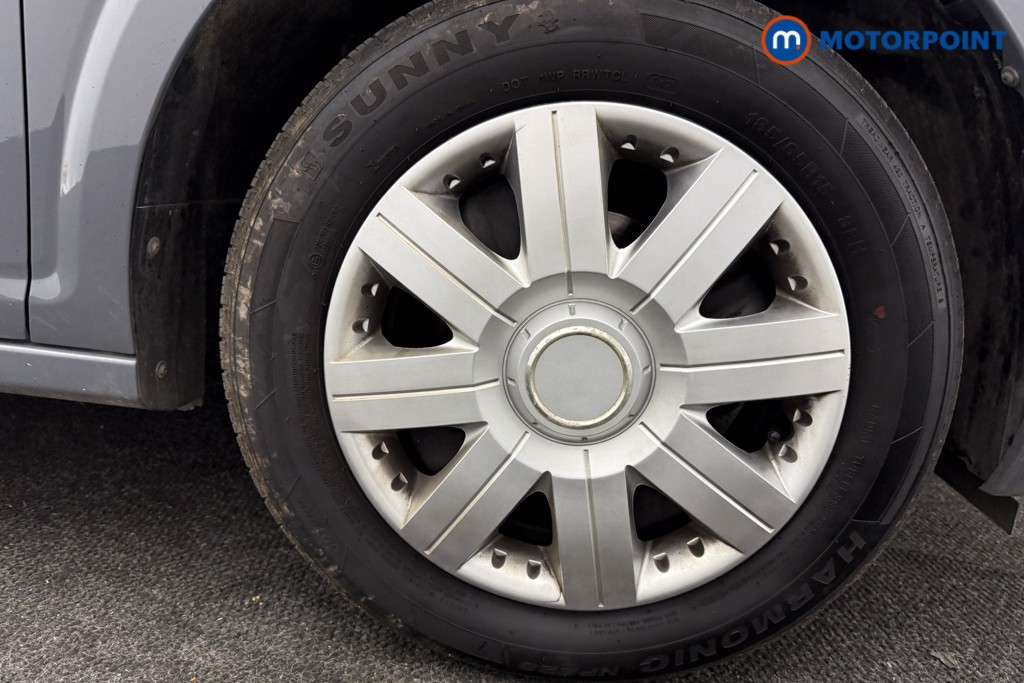 Dacia Sandero Expression Manual Petrol Hatchback - Stock Number (1618893) - 25th supplementary image