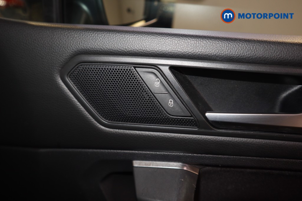 Volkswagen Tiguan Allspace Life Automatic Petrol SUV - Stock Number (1619366) - 16th supplementary image