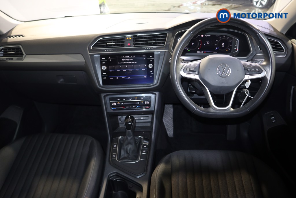 Volkswagen Tiguan Allspace Life Automatic Petrol SUV - Stock Number (1619366) - 1st supplementary image