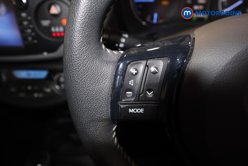 Toyota Yaris Icon Tech Automatic Petrol-Electric Hybrid Hatchback - Stock Number (1619764) - 3rd supplementary image