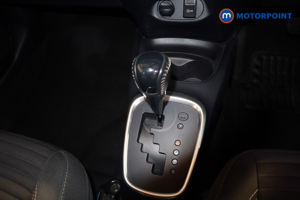 Toyota Yaris Icon Tech Automatic Petrol-Electric Hybrid Hatchback - Stock Number (1619764) - 9th supplementary image