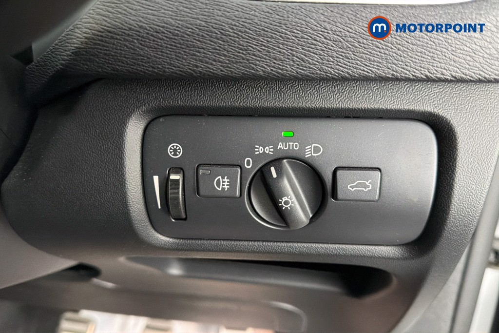 Volvo V40 R Design Manual Petrol Hatchback - Stock Number (1620233) - 18th supplementary image