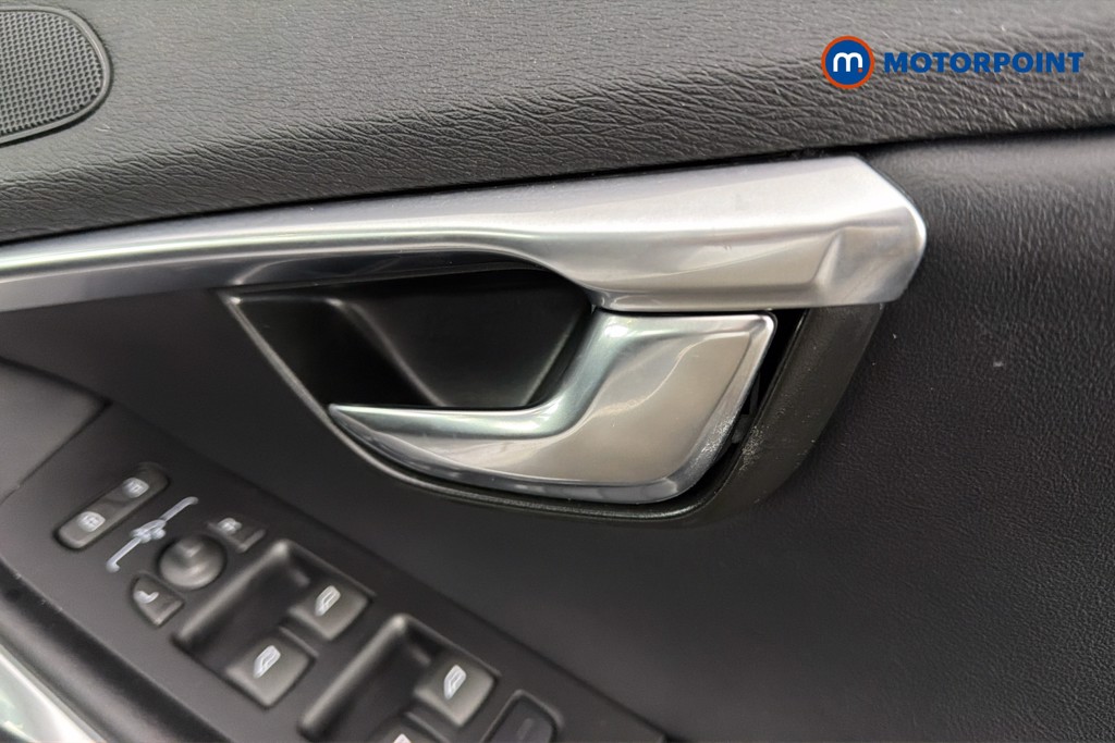 Volvo V40 R Design Manual Petrol Hatchback - Stock Number (1620233) - 42nd supplementary image