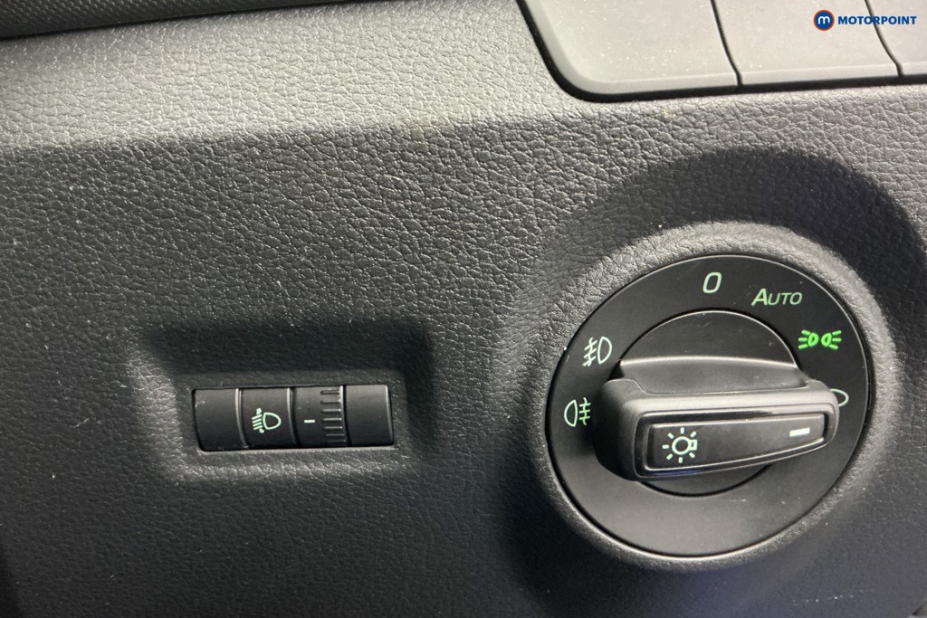 Skoda Fabia Colour Edition Manual Petrol Hatchback - Stock Number (1620823) - 20th supplementary image