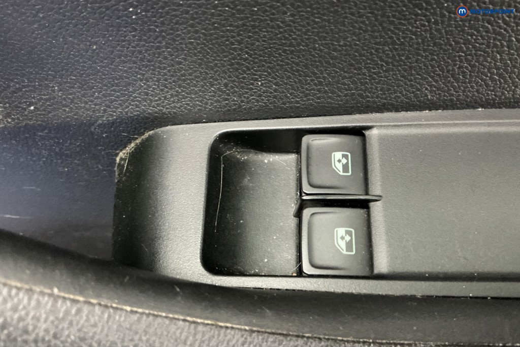 Skoda Fabia Colour Edition Manual Petrol Hatchback - Stock Number (1620823) - 22nd supplementary image