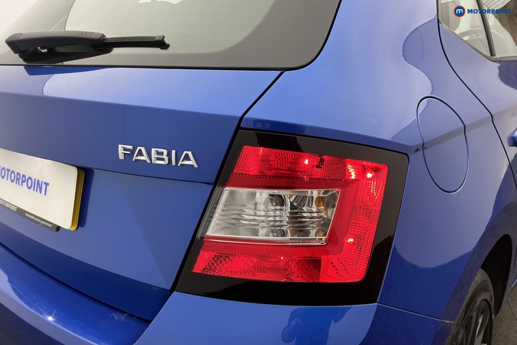 Skoda Fabia Colour Edition Manual Petrol Hatchback - Stock Number (1620823) - 26th supplementary image