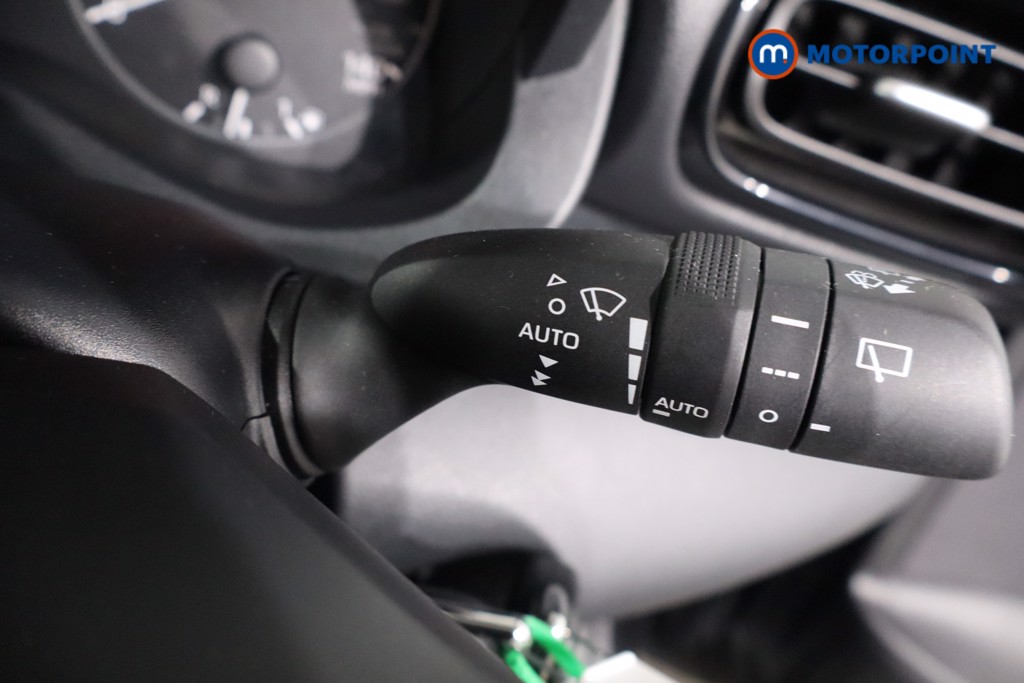 Toyota Yaris Icon Automatic Petrol-Electric Hybrid Hatchback - Stock Number (1621240) - 15th supplementary image