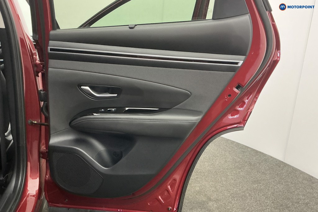 Hyundai Tucson Ultimate Manual Petrol SUV - Stock Number (1621301) - 33rd supplementary image
