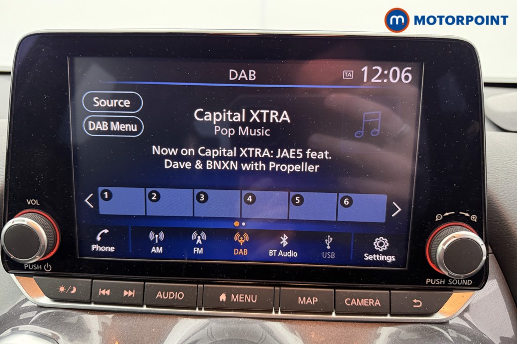 Nissan Juke N-Connecta Automatic Petrol-Electric Hybrid SUV - Stock Number (1621979) - 5th supplementary image