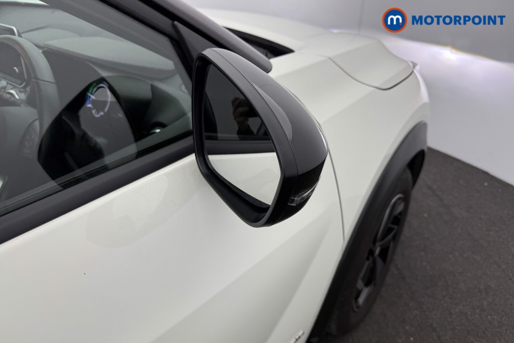 Nissan Juke N-Connecta Automatic Petrol-Electric Hybrid SUV - Stock Number (1621979) - 14th supplementary image