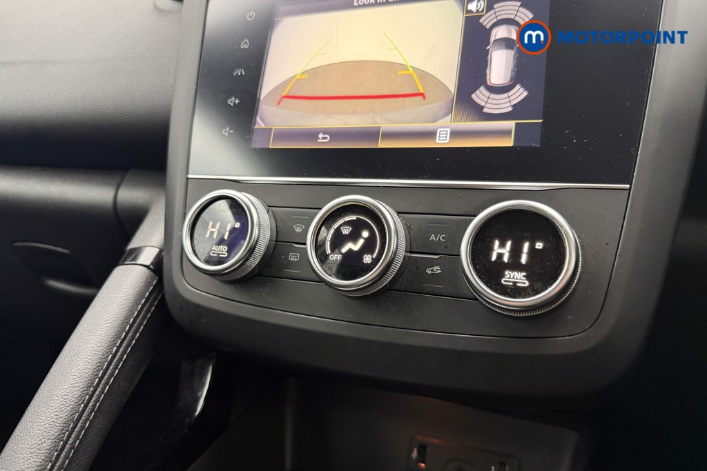 Renault Kadjar Iconic Manual Petrol SUV - Stock Number (1622178) - 13th supplementary image