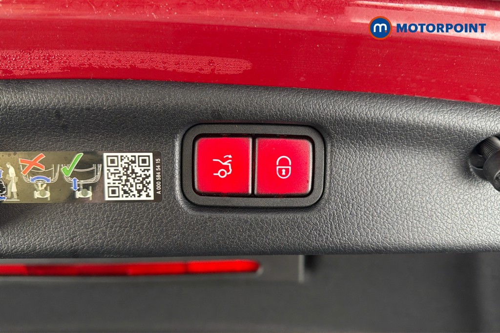 Mercedes-Benz C Class Amg Line Automatic Petrol Plug-In Hybrid Saloon - Stock Number (1622306) - 35th supplementary image