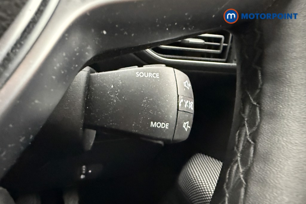 Dacia Sandero Comfort Manual Petrol Hatchback - Stock Number (1622347) - 10th supplementary image