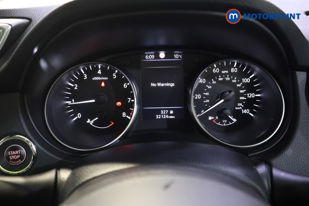 Nissan Qashqai N-Motion Manual Petrol SUV - Stock Number (1622370) - 5th supplementary image