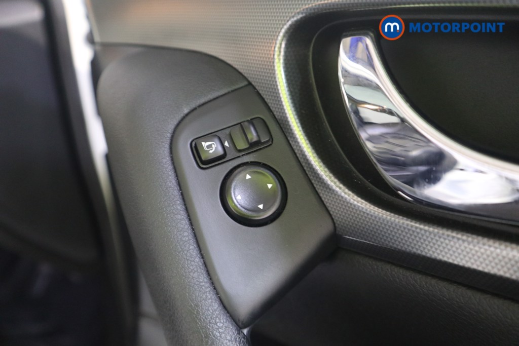 Nissan Qashqai N-Motion Manual Petrol SUV - Stock Number (1622370) - 14th supplementary image