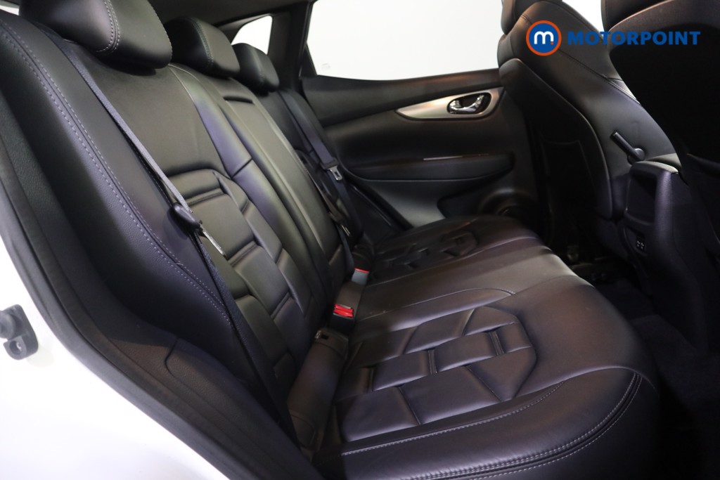 Nissan Qashqai N-Motion Manual Petrol SUV - Stock Number (1622370) - 18th supplementary image
