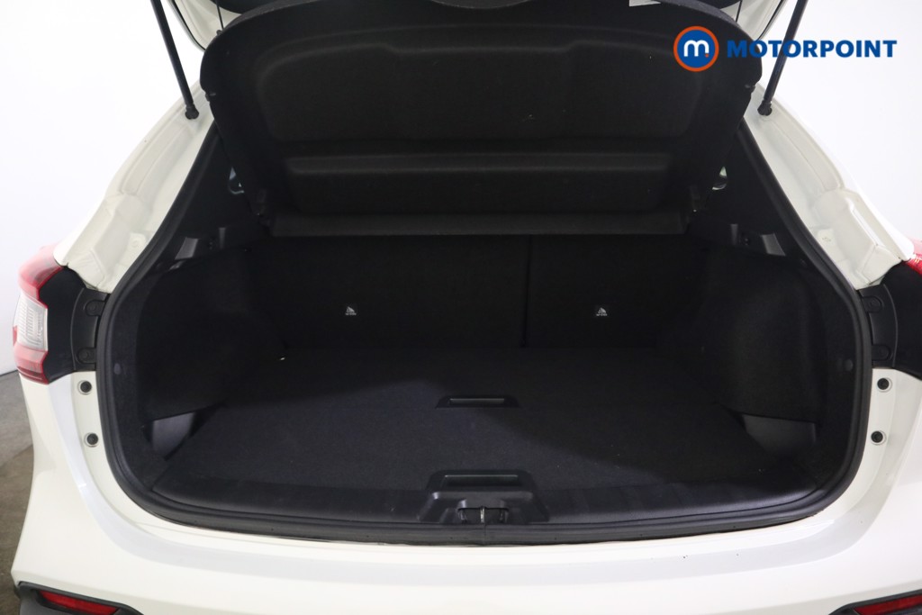 Nissan Qashqai N-Motion Manual Petrol SUV - Stock Number (1622370) - 23rd supplementary image