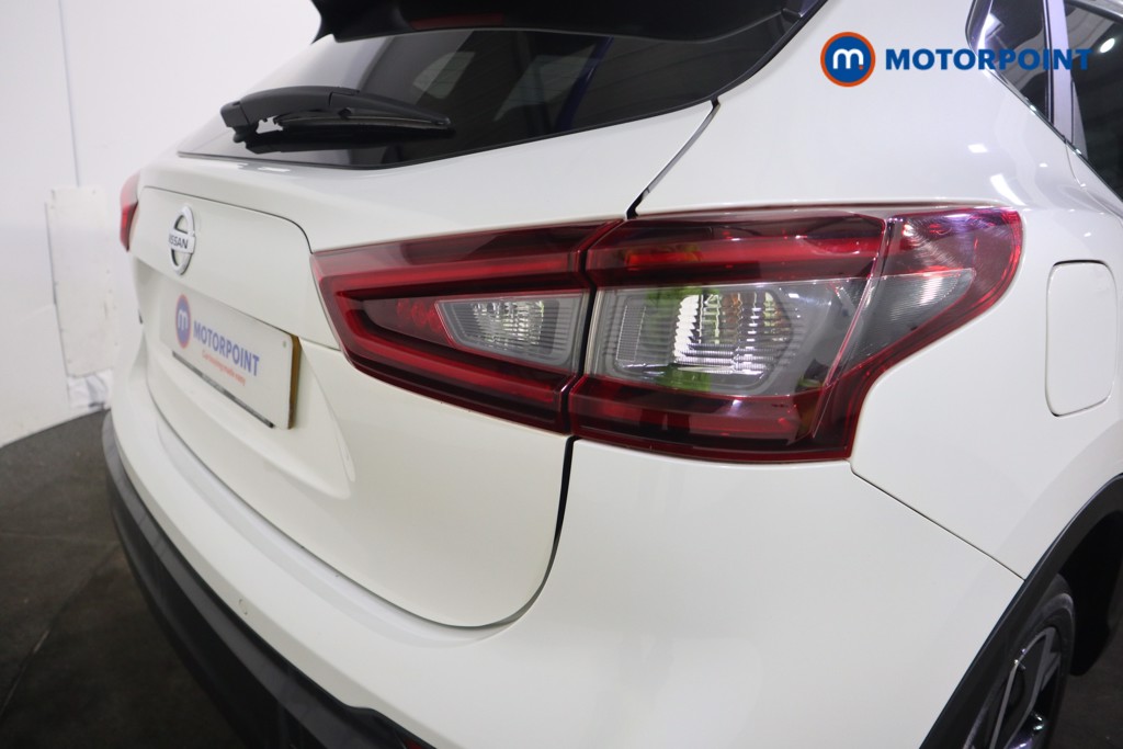 Nissan Qashqai N-Motion Manual Petrol SUV - Stock Number (1622370) - 30th supplementary image