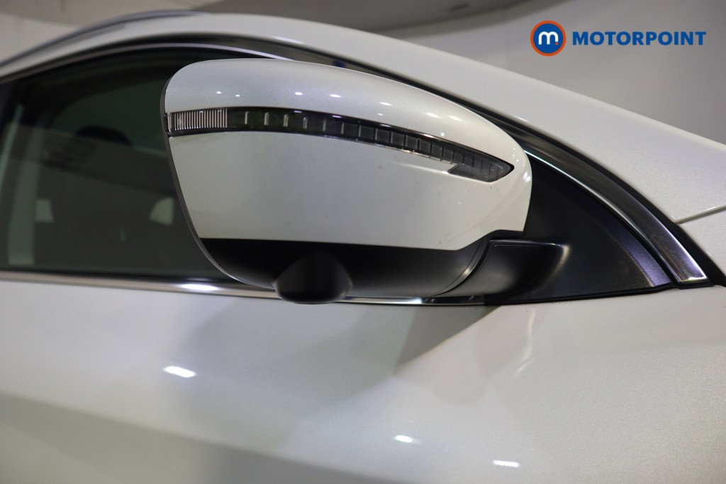 Nissan Qashqai N-Motion Manual Petrol SUV - Stock Number (1622370) - 34th supplementary image