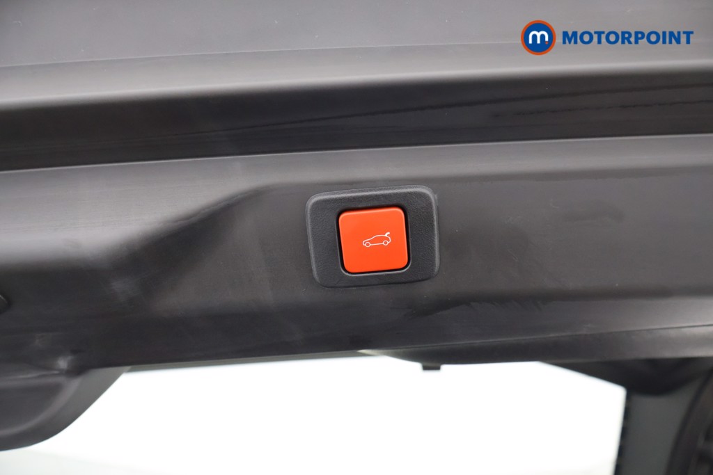 Peugeot 3008 GT Automatic Petrol SUV - Stock Number (1622621) - 27th supplementary image