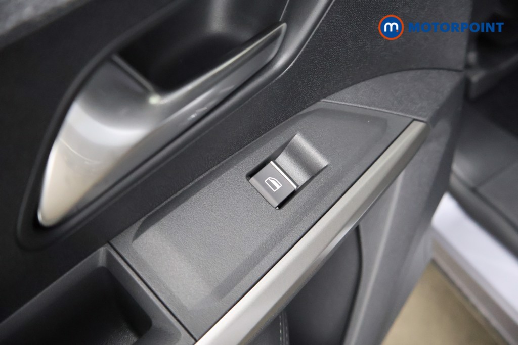 Peugeot 3008 GT Automatic Petrol SUV - Stock Number (1622621) - 30th supplementary image