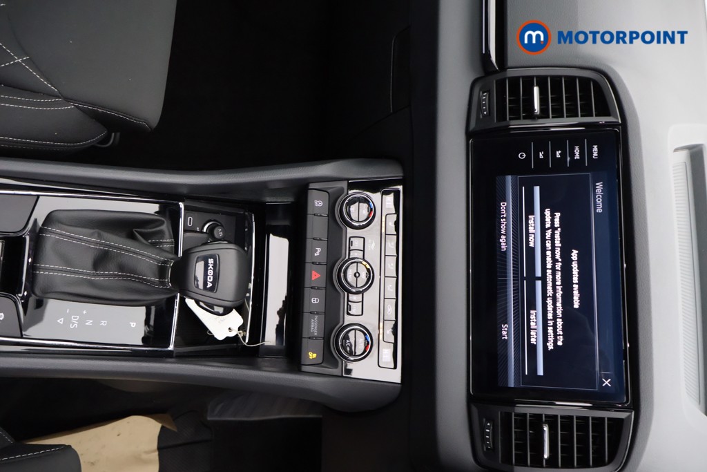 Skoda Karoq Sportline Edition Automatic Petrol SUV - Stock Number (1622753) - 20th supplementary image