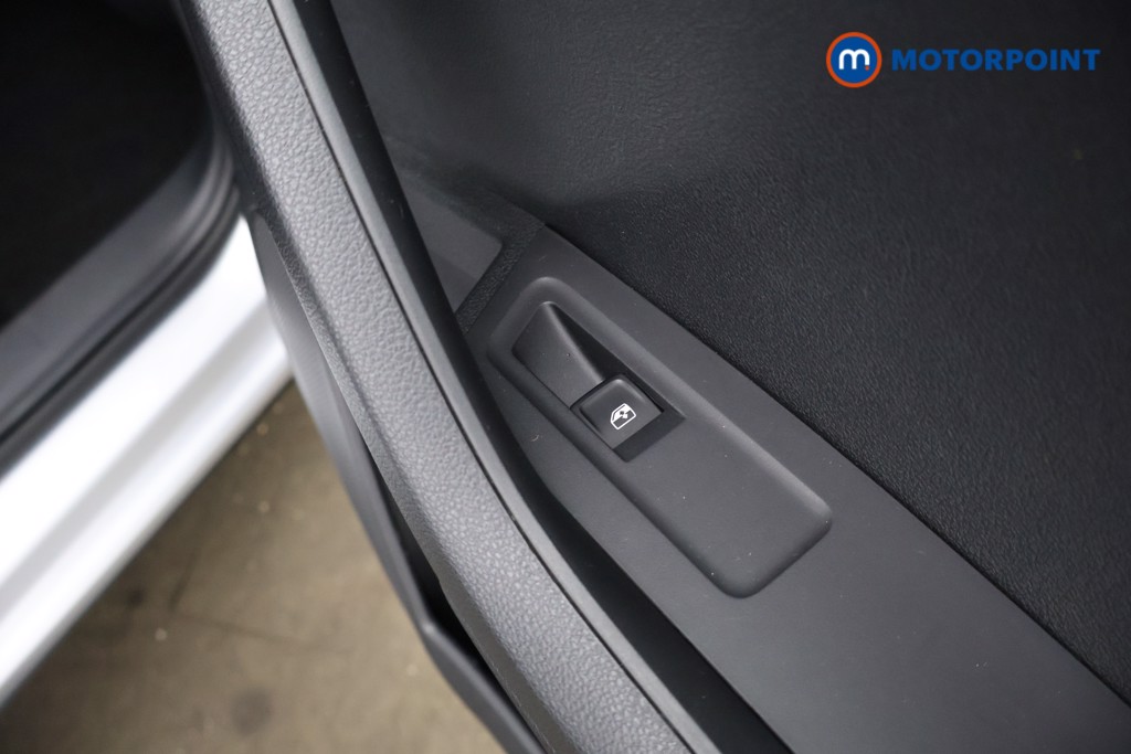 Skoda Karoq Sportline Edition Automatic Petrol SUV - Stock Number (1622753) - 29th supplementary image
