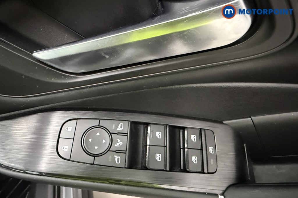 Nissan Qashqai N-Connecta Automatic Petrol-Electric Hybrid SUV - Stock Number (1622841) - 15th supplementary image