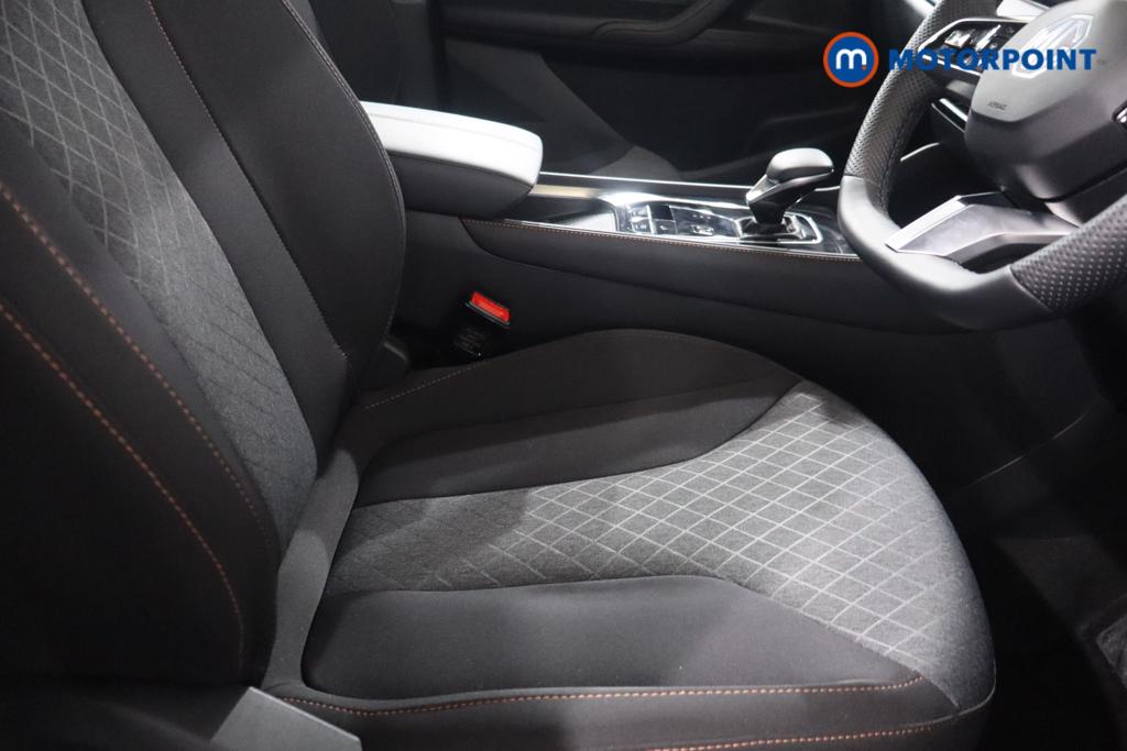 Mg Motor Uk HS SE Automatic Petrol-Electric Hybrid SUV - Stock Number (1622926) - 13th supplementary image