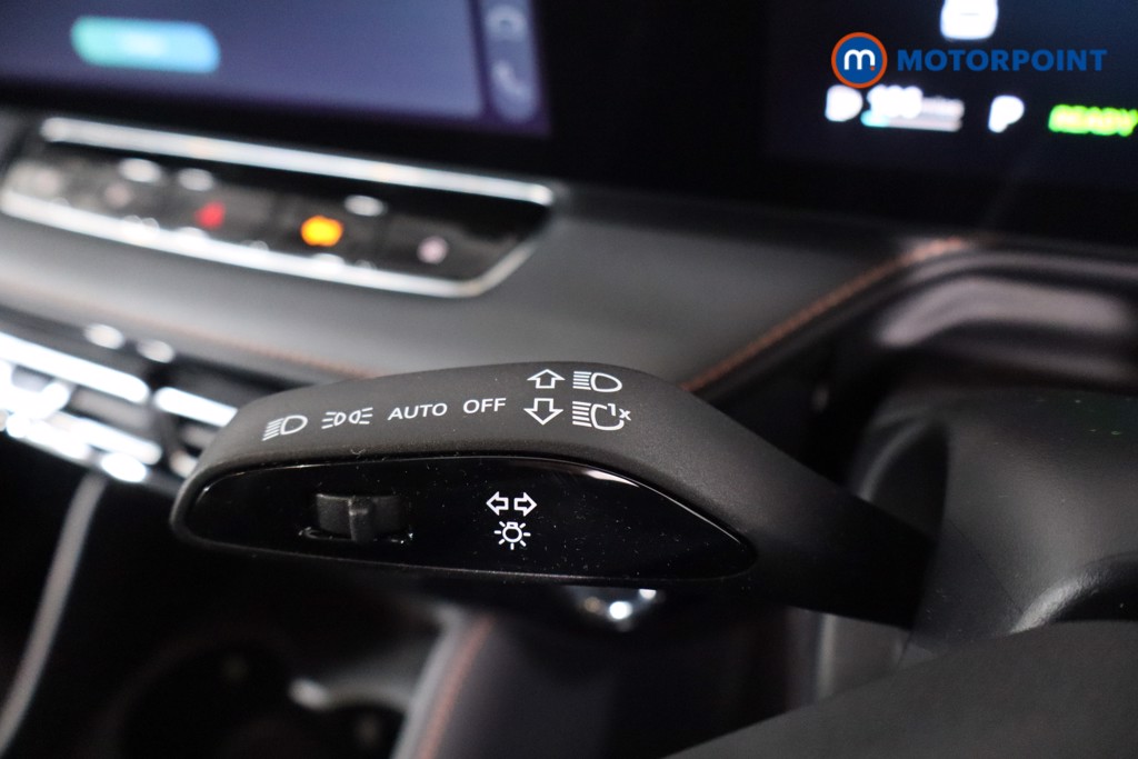 Mg Motor Uk HS SE Automatic Petrol-Electric Hybrid SUV - Stock Number (1623000) - 14th supplementary image